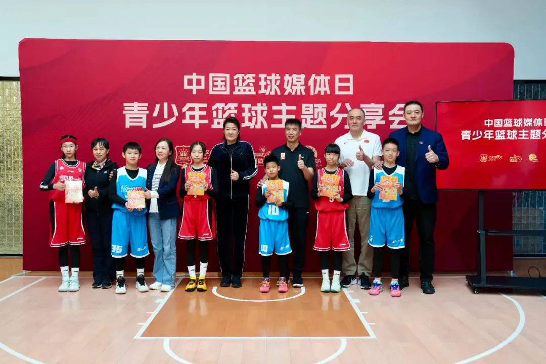 如何通过篮球表演赛制定有效的训练计划_0